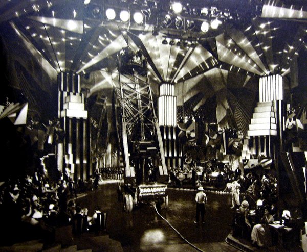 broadway crane.jpg (370.74 KiB) Viewed 64803 times broadway crane.jpg